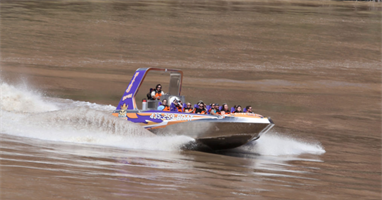 Jet Boat Spin & Splash Thrill Ride